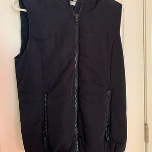 Navy puffer vest with fur hood